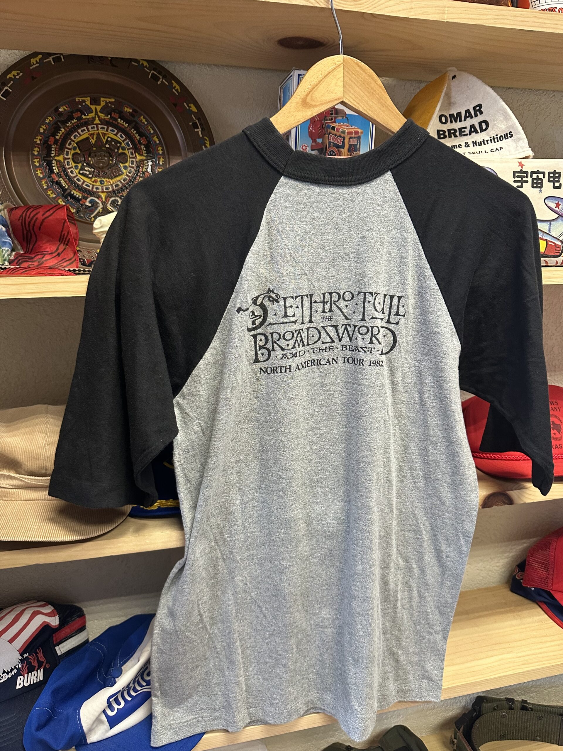 Vintage Early 80s Jethro Tull Shirt (S) - Image 4